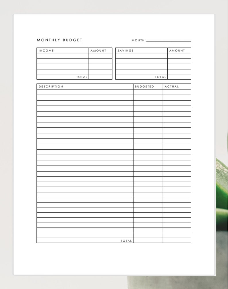 Puede incluir: Un planificador de presupuesto mensual imprimible con secciones para ingresos, ahorros, gastos y totales. El planificador tiene un dise&ntilde;o simple en blanco y negro.