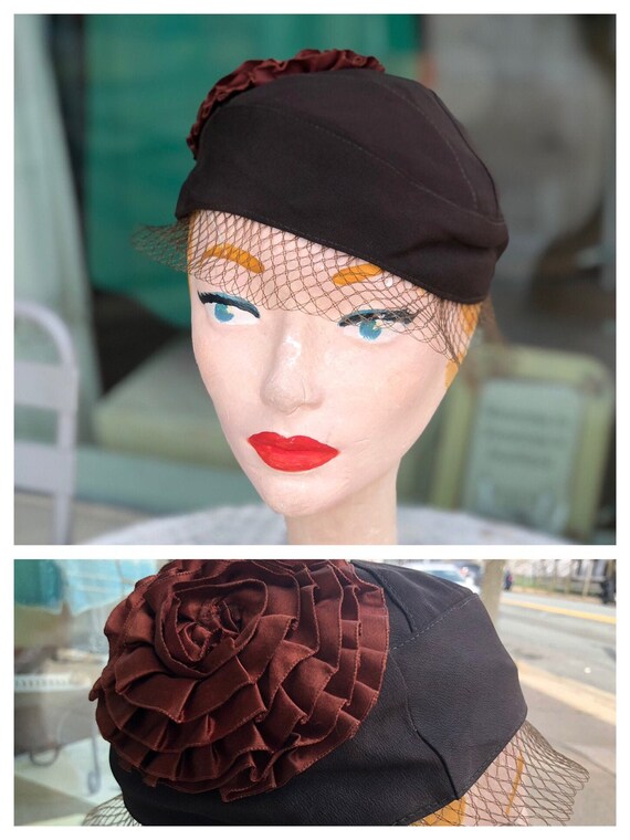 Vintage 1930s brown scull cap hat, flapper hat wit