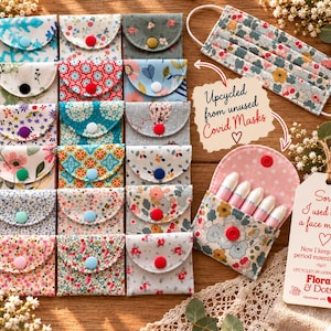 Peut inclure: Une collection de petites pochettes en tissu avec fermetures à pression dans divers motifs floraux et géométriques, avec un masque et une pochette contenant des tampons. Une étiquette indique : Sorry, I used to be a face mask...