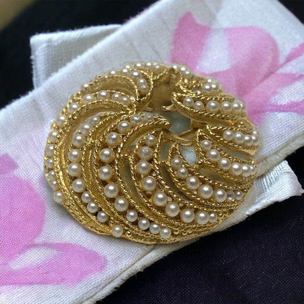 1950's Faux Seed Pearl Beaded BSK Designer Brooch Gold Plated Swirling Wave Rope Wreath Circular Design Mid Century Vintage Costume Jewelry