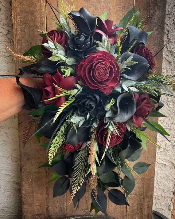 Ramo de flores de madera de boda g tica en rosa de madera roja