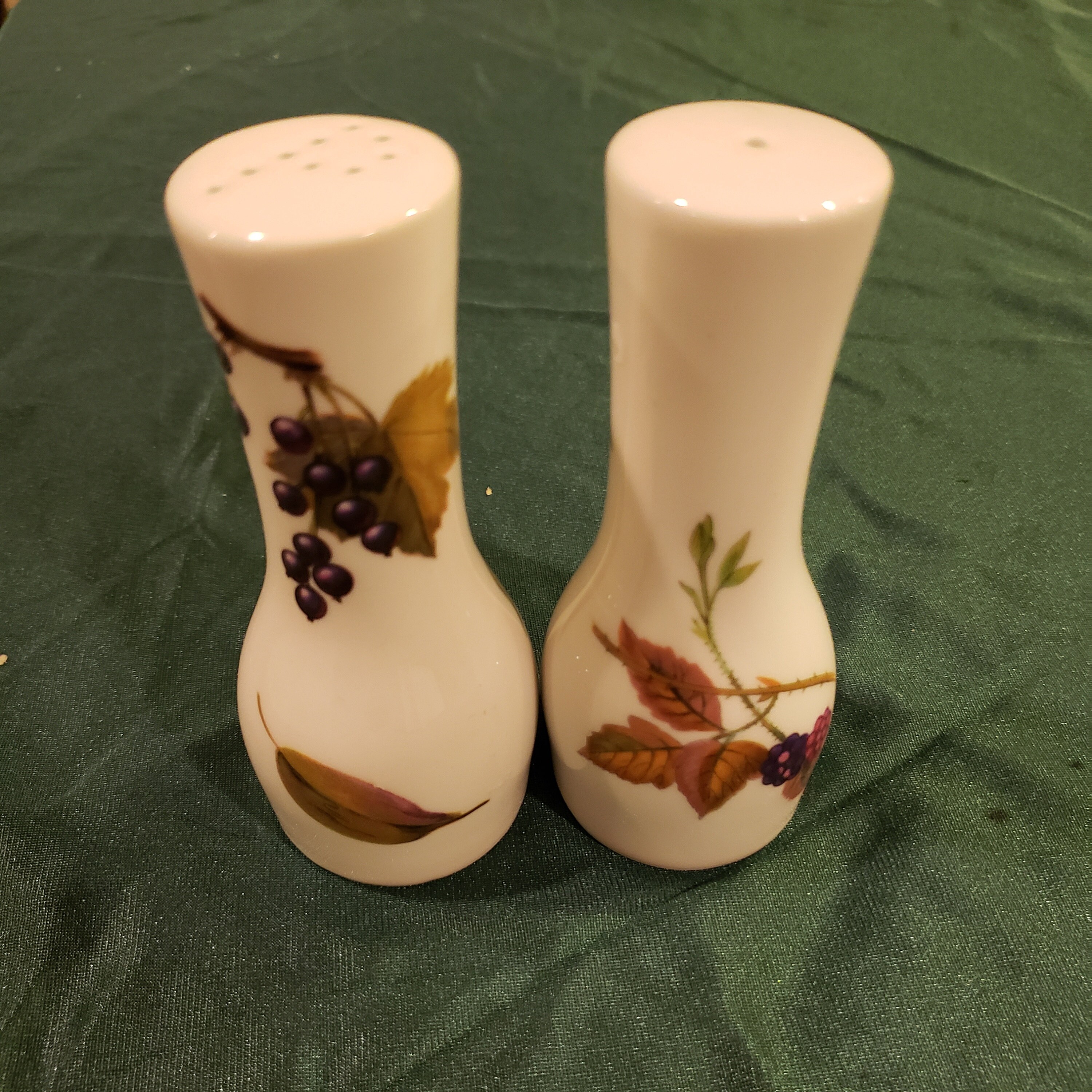 Salt & Pepper Set Evesham 'M' de ROYAL WORCESTER Etsy España