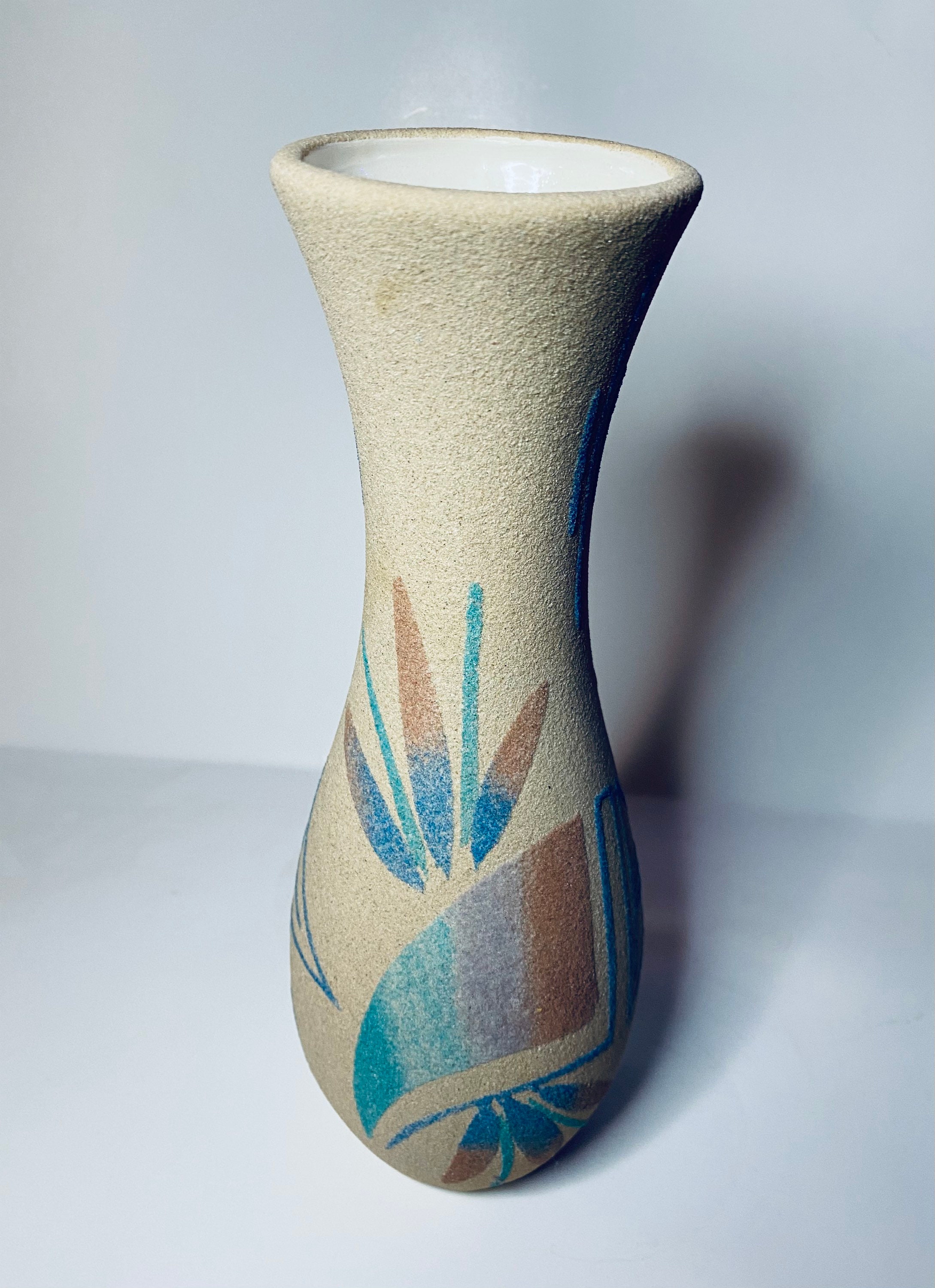 Vintage Sandpainted 11 Vase Presumably Navajo Etsy