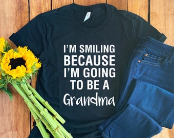 New Grandma Shirt • New Grandma Gift • Grandma To Be Shirt • Cute Grandma Shirt • Grandma T-Shirt • Soon To Be Grandma • Gift For Grandma