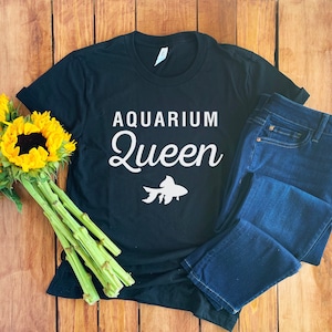 Aquarium Lover T-shirt • Aquarium Shirt • Fish Lover Shirt • Aquarium Lover Gift • Fish Collector Gift • Aquarium Fish Lovers • Unisex Tee bild 1