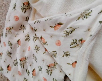 Fleece blanket for baby in cotton gauze, grapefruit fabrics