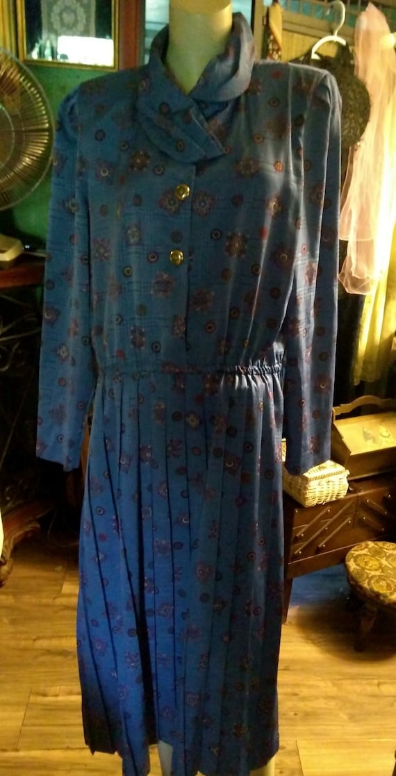 Lovely Leslie Fay dress