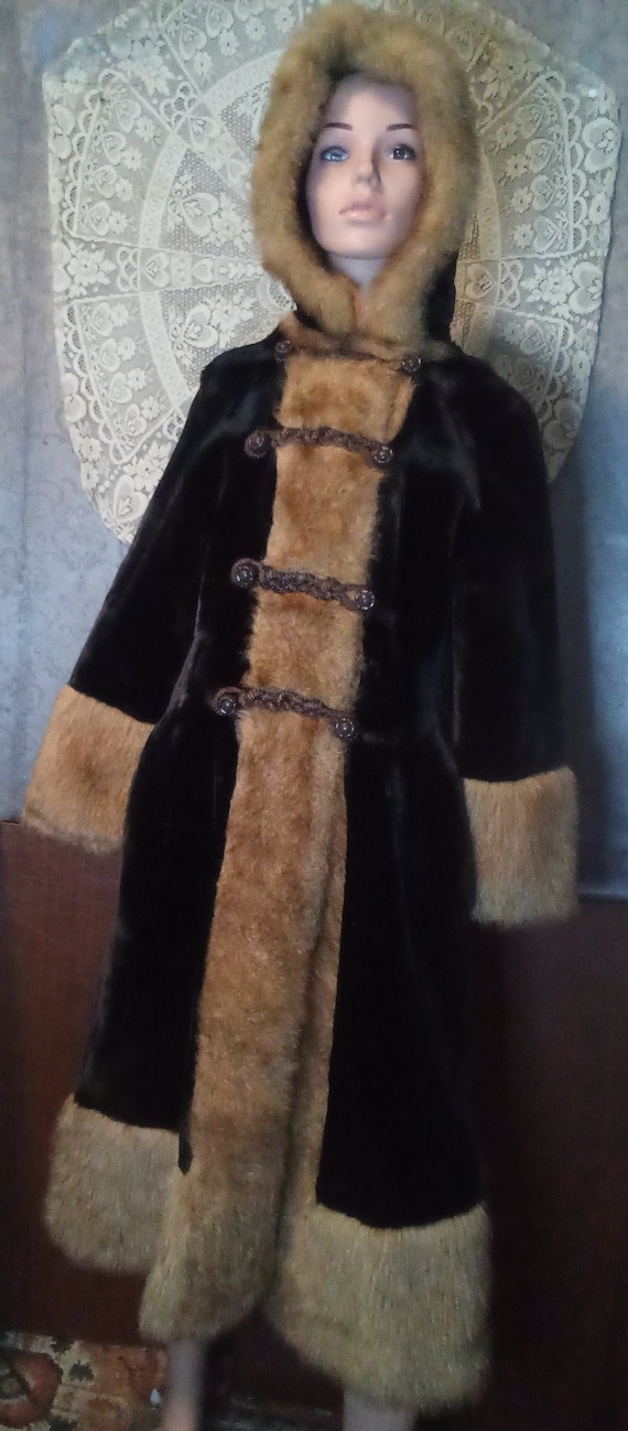 Vintage 70s faux fur hooded long coat