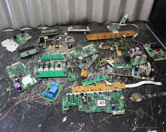 Lot of electronic parts for art project - Recycled material for art and upcycling