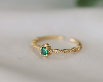 18K Gold Plated Green Gem Ring, Simulated Green Emerald Ring, Adjustable Stone Ring, Green Stone Ring, Thin Lace Band Ring, Adjustable Ring