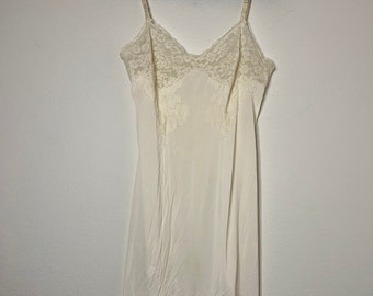 Vintage 1950's-1960's Cream White Lingerie Dress Slip