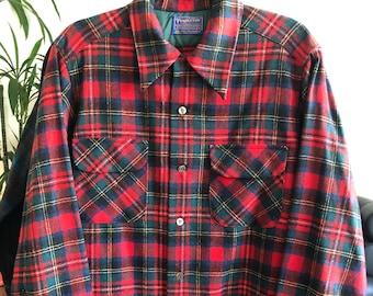 Camisa vintage Pendleton Classic Plaid Straight Bottom Board com botões, década de 1960