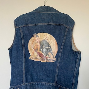 Vintage Levi&#39;s 2 pocket pin-up grafische afgesneden mouwloos denim jeanvest