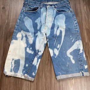 Bermudas vaqueras vintage Levi's 501 con dobladillo cortado y efecto desgastado Redline