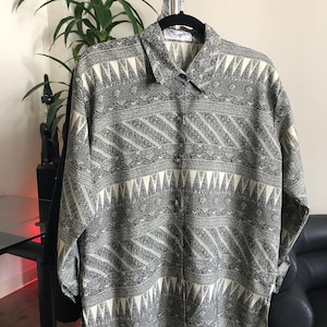 Vintage 1990&#39;s Sandra Triangle Print Button Up