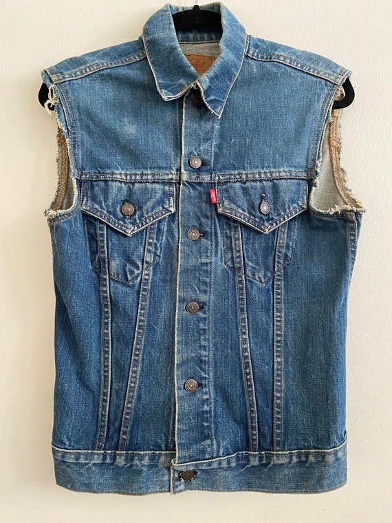 Vintage Levi's 2 Pocket Bleached Cutoff Sleeveles… - image 2