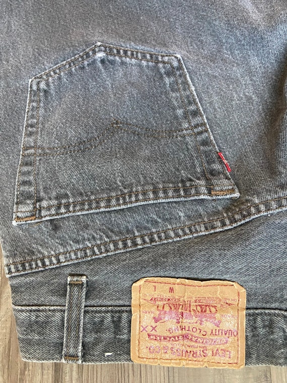 Vintage 501 Black Levi's Medium Wash Denim Jeans - image 5