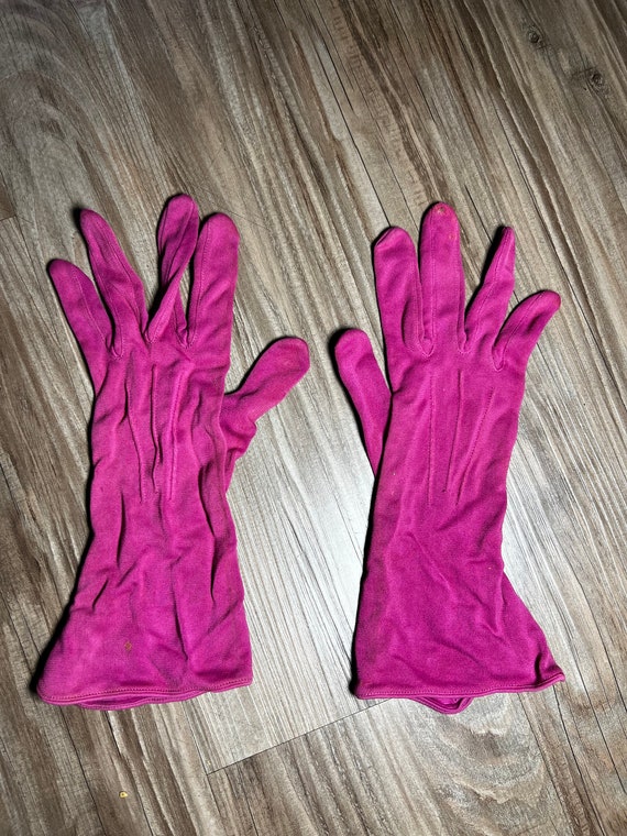 Vintage Violet Purple Gloves