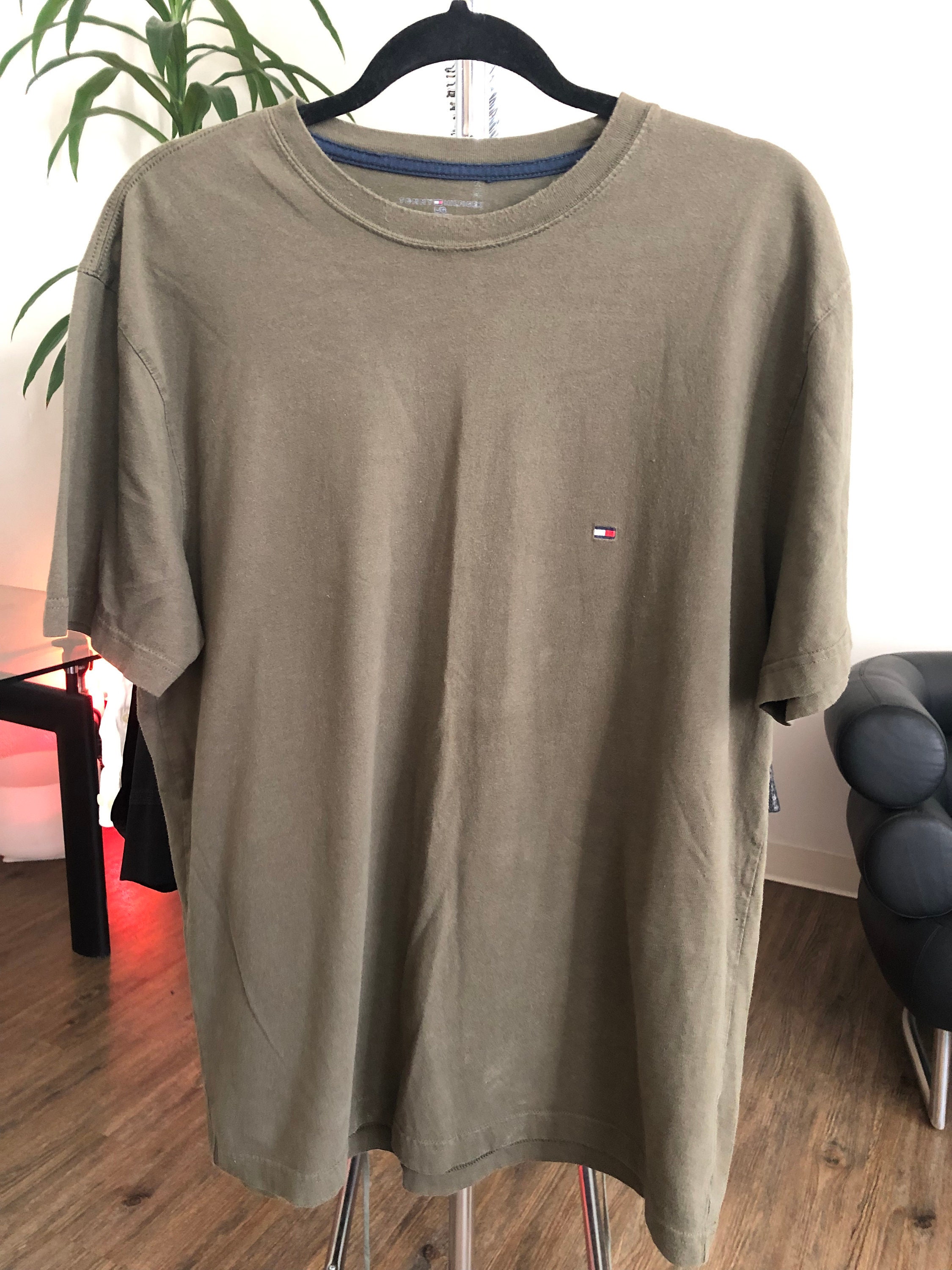 TOMMY Military Green T-shirt -