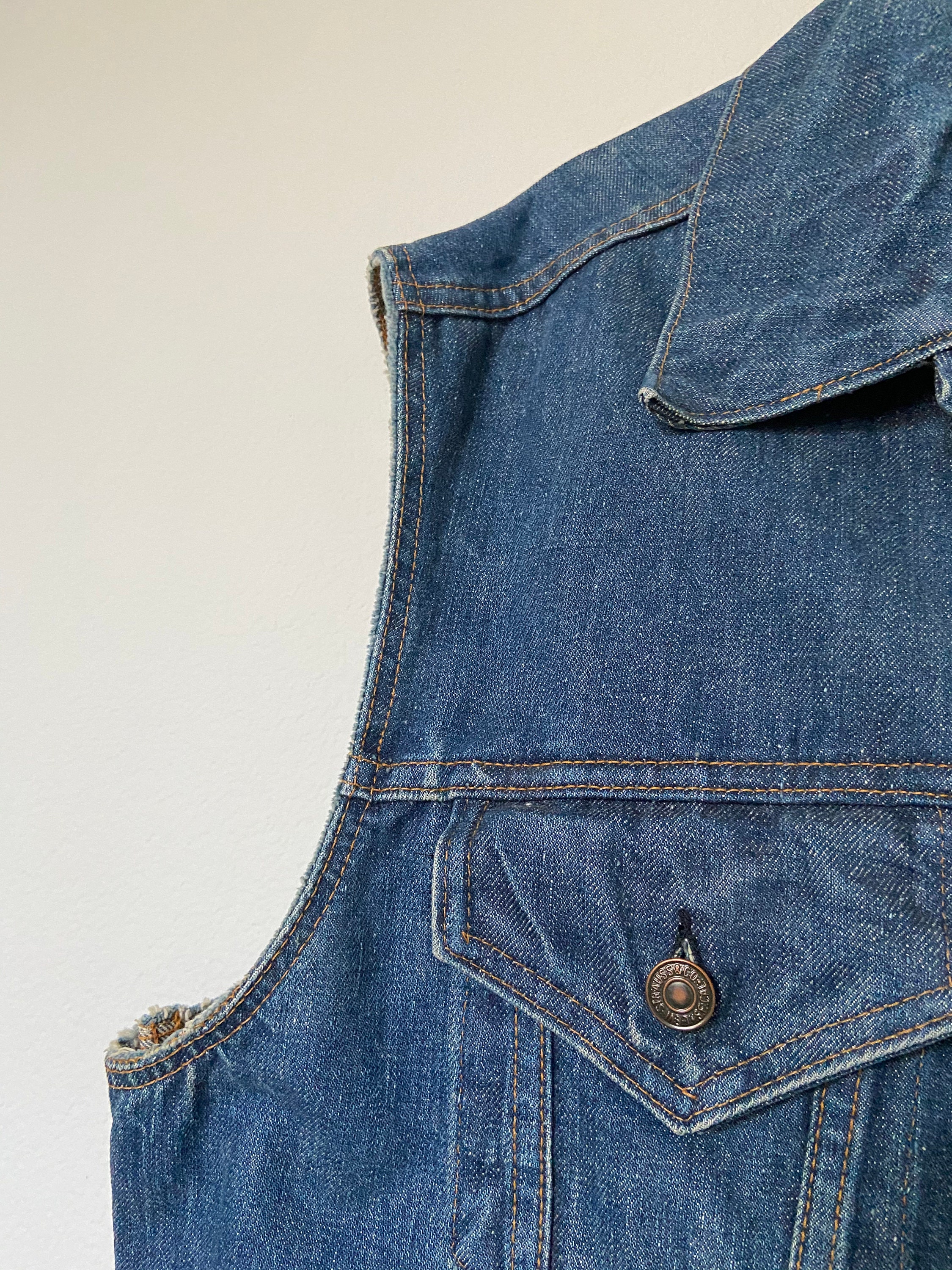 Vintage Levi's 2 Pocket Pin up Graphic Cutoff Sleeveless Denim Jean