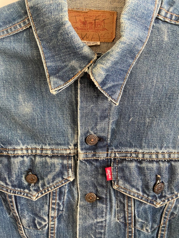 Vintage Levi's 2 Pocket Bleached Cutoff Sleeveles… - image 3