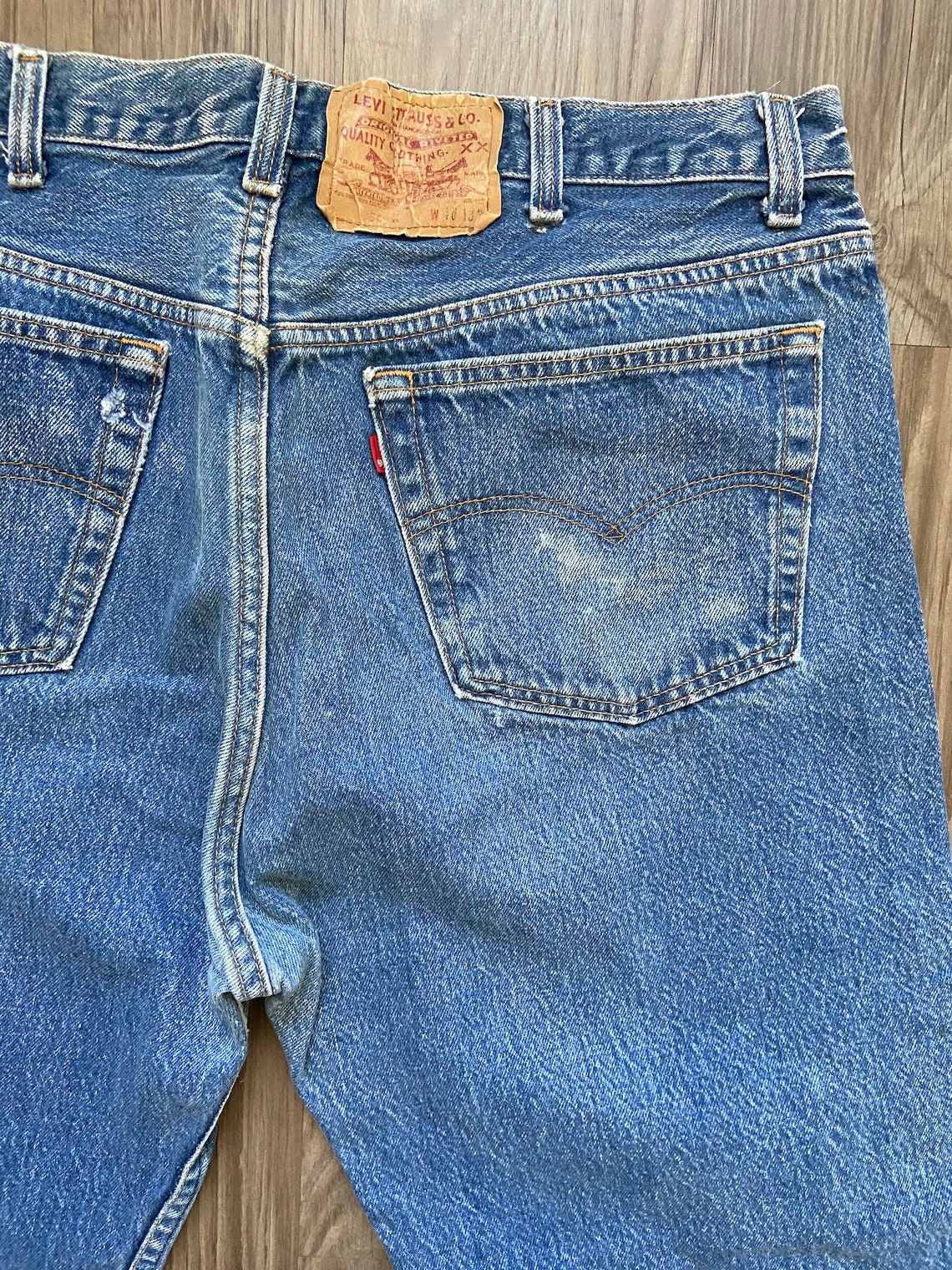 levi's 501 distressed