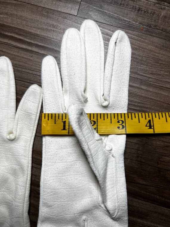 Vintage 2 Pairs of Short White Gloves - image 10