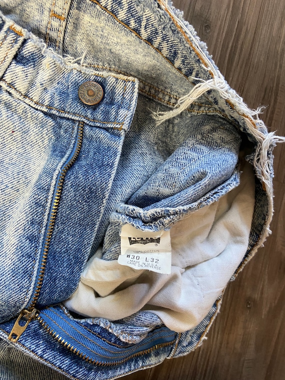 Vintage Levi's Super Stringy Patched Denim Jean S… - image 3