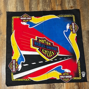 Vintage 1980&#39;s Official Harley Davidson Made in USA Road Eagle Logo Bandana