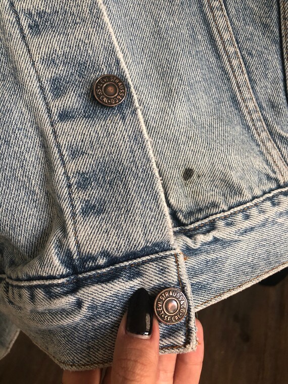 Vintage LEVIS 4 Pocket Denim Jean Jacket - image 4