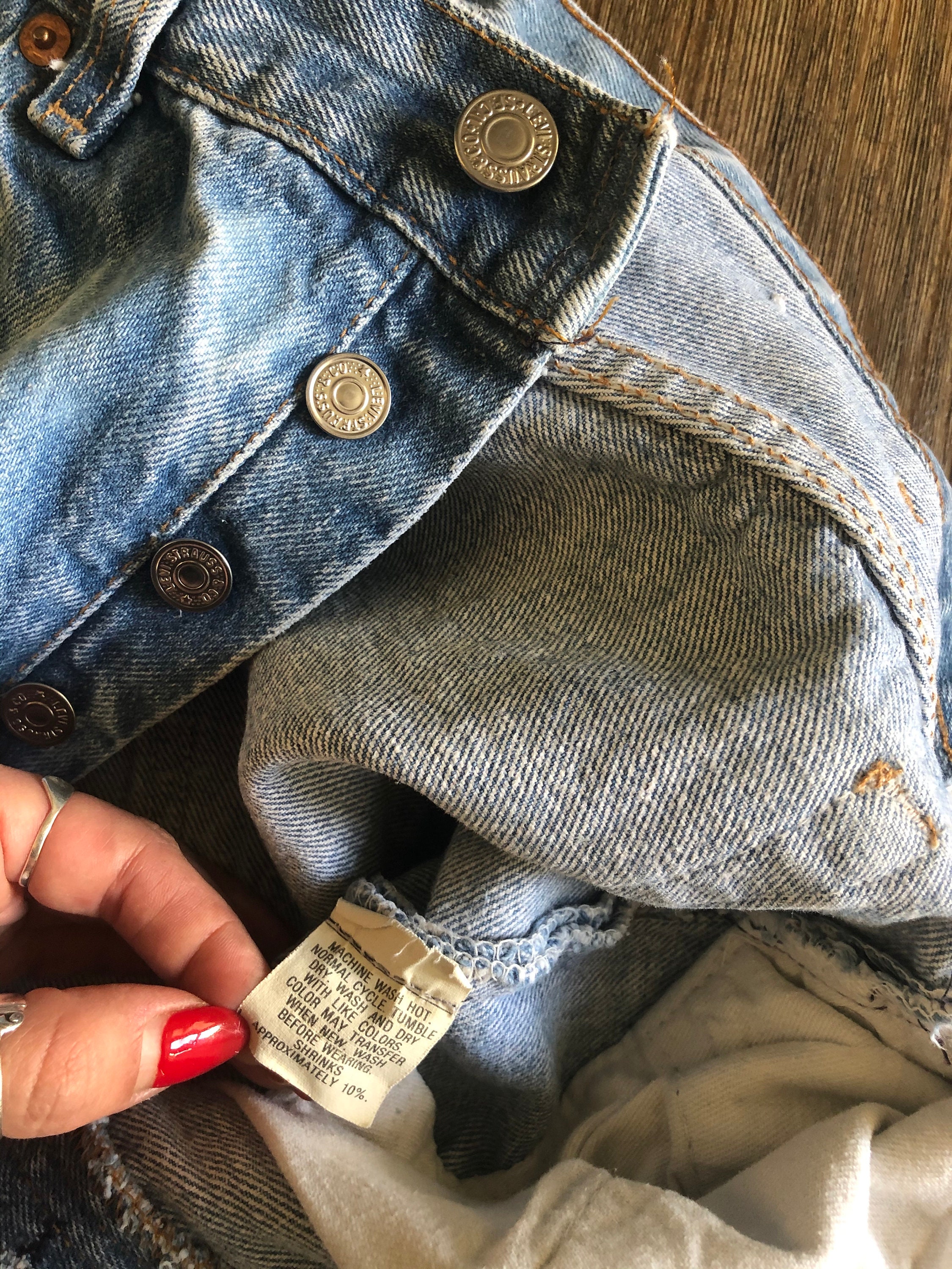 levi's 501 light wash