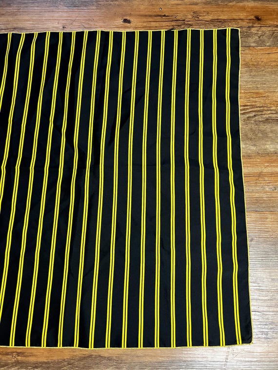 Vintage 1960's-1970's Ray Strauss Unltd Inc. Black and Yellow Striped Scarf View 2