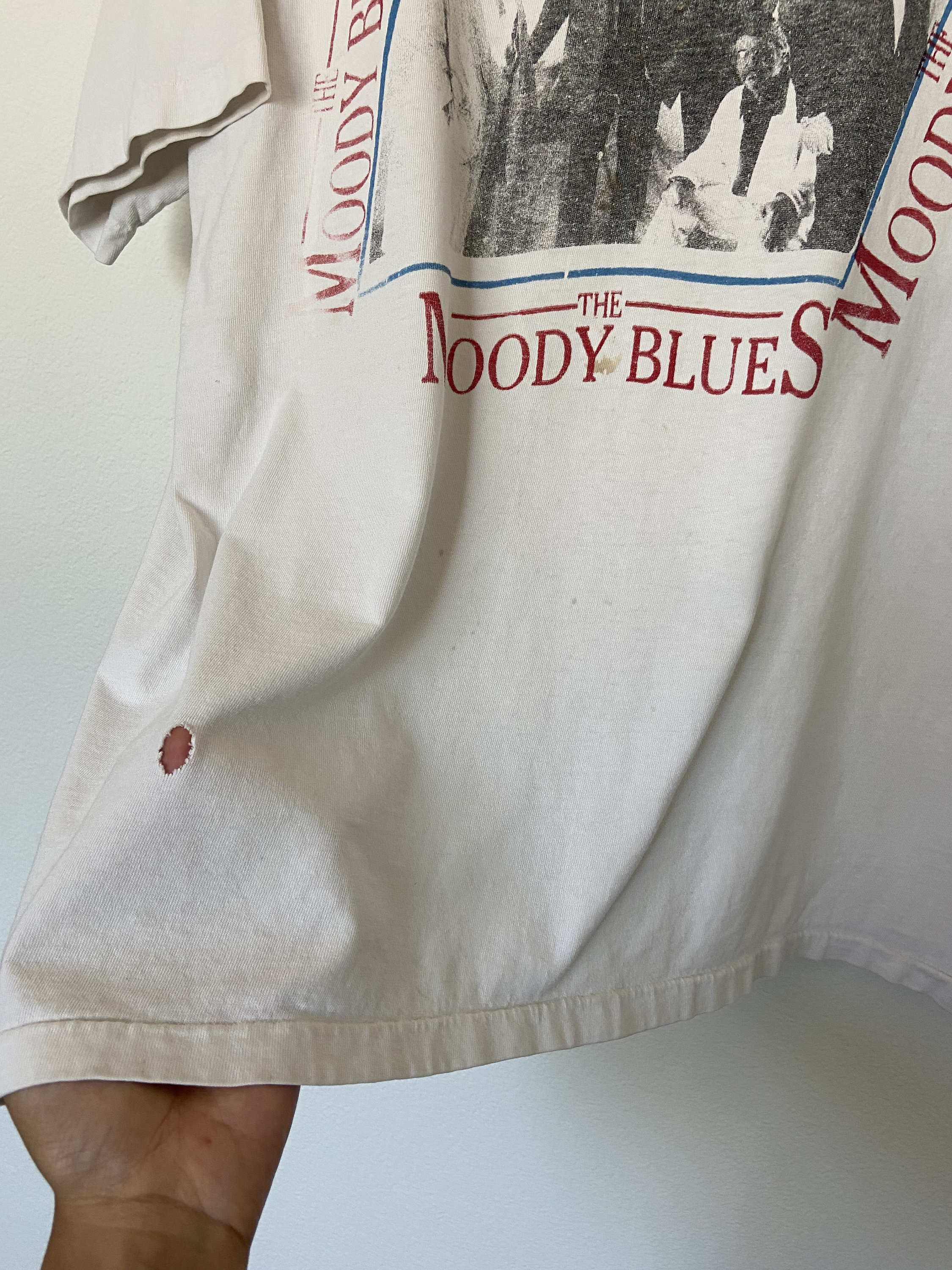 ビンテージ90's MOODY BLUES 1992年ツアーTシャツ白 Vintage 1990's Moody Blues Distressed Band T-shirt - Etsy