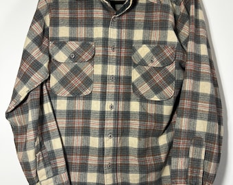 Vintage 70s Pendleton Ombre Shadow Plaid Virgin Wool Loop Collar