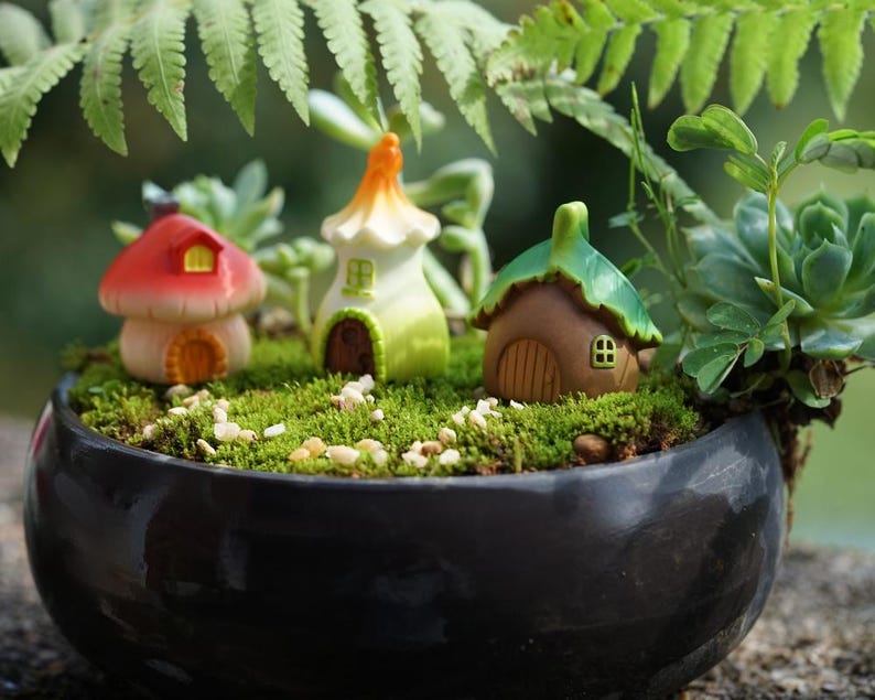 Miniature Fairy Garden House: Resin Mushroom & Morning Glory Figurines ...