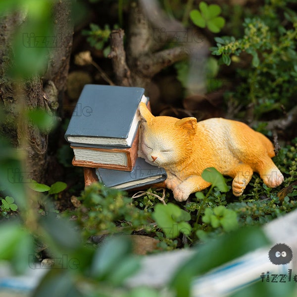 Miniature Fairy Cute Cat Next to the Book Sleep Animal Figurines Fairy Garden Supplies & Accessories Terrarium Figurines