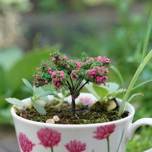 2pcs Miniature Fairy Tiny Tree with Rose Red Flowers Fairy Garden Supplies & Accessories Terrarium Figurines 6CM