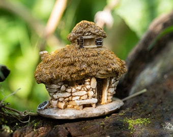Miniature Fairy Tiny Straw House Fairy Garden Supplies & Accessories Terrarium Figurines