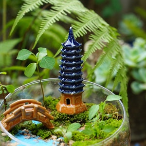 Set di 2 pezzi in miniatura Fairy Piccola pagoda e ponte in ceramica Forniture e accessori da giardino Statuine per terrari