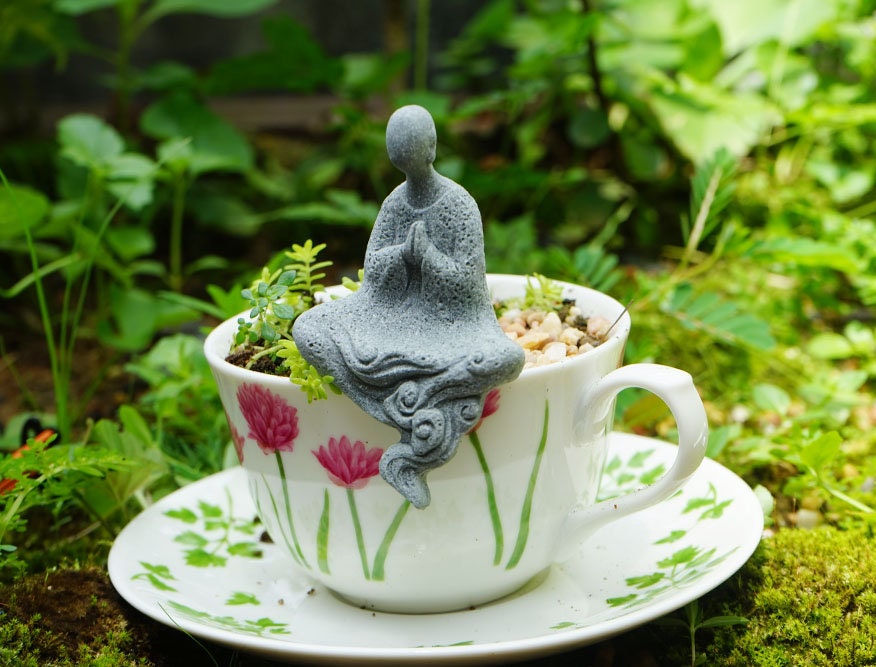 Miniature Fairy Buddha Sitting Praying-hands Fairy Garden Supplies & Accessories Terrarium Figurines