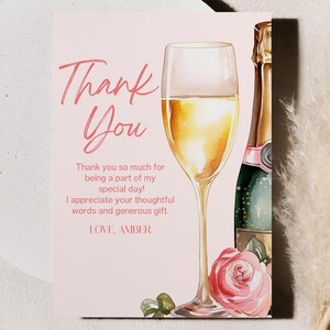 Brunch en bruisend verjaardagsbrunchfeest bedankkaart | Bewerkbare roze roos bloemen bloemen champagne fluit en fles bedankkaart A60