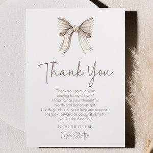 She's Tying The Knot bedankkaart voor vrijgezellenfeesten | Bruinbeige flirtstrik | Bewerkbaar