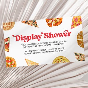 Slice Slice babypizza display douchekaart | Kaarten babyshower display douchewand | Afdrukbaar 3,5 x 2 | Pizzapunt B78