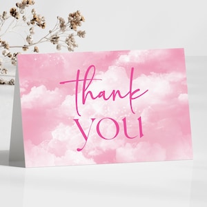Cloud Nine Pink Sparkly Clouds Cartão de agradecimento editável | Modelo editável Cartão de agradecimento dobrado | Chá de bebê Chá de panela A15