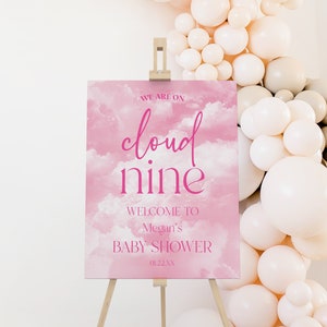 Estamos en la nube número nueve / Letrero de bienvenida editable para baby shower / Póster para baby shower con nubes brillantes en blanco y rosa, caballete de tablero de espuma A15