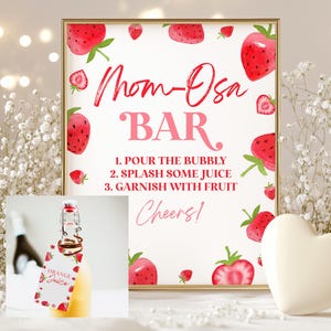 Insegna del bar Mom-Osa e etichetta per succhi, insegna del bar Mimosa per baby shower con fragole e frutti di bosco