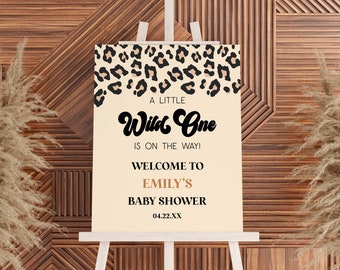 Placa de boas-vindas para chá de bebê com estampa de leopardo e chita | Cavalete com estampa de animal da selva e painel de espuma | Um pequeno selvagem está a caminho B91