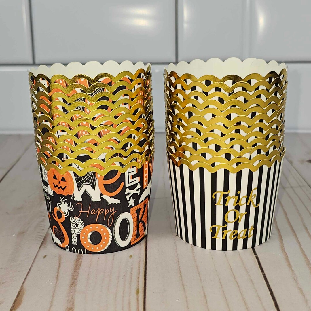 Halloween 12 Spooky 12 Trick Or Treat Cupcake Liners Stripes Fake halloween-12-spooky-12-trick-or-treat-cupcake-liners-stripes-fake