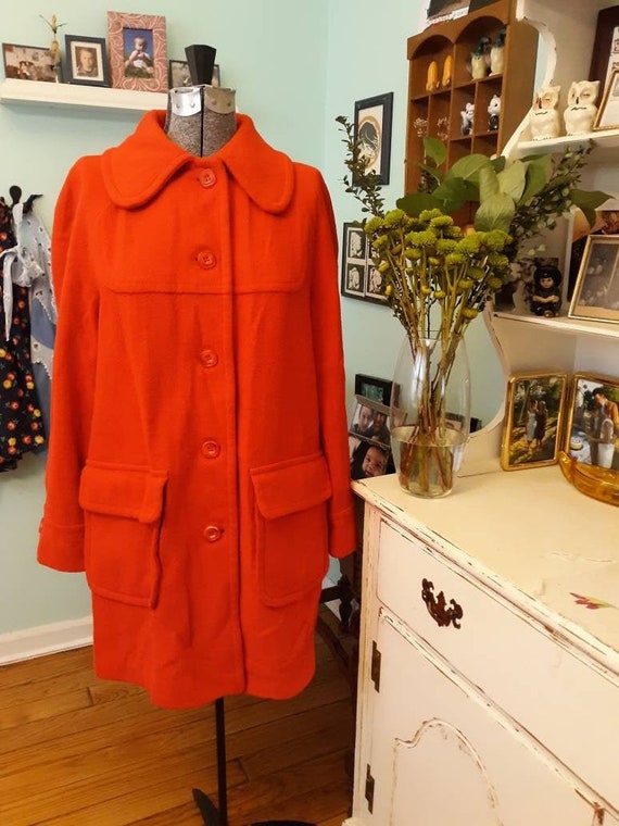 RED Vintage 1970s desinged by GAE Great Six Minnea
