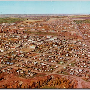 Dawson Creek, Colombie-Britannique, Colombie-Britannique, vue aérienne, début de la route de l'Alaska, mille 0, carte postale Y3
